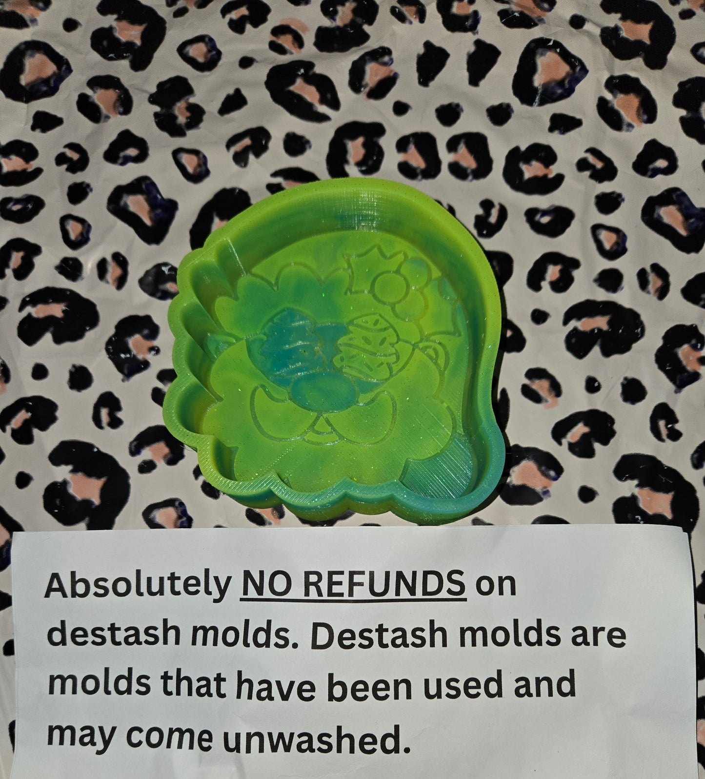 DESTASH TREE EYED SANTA