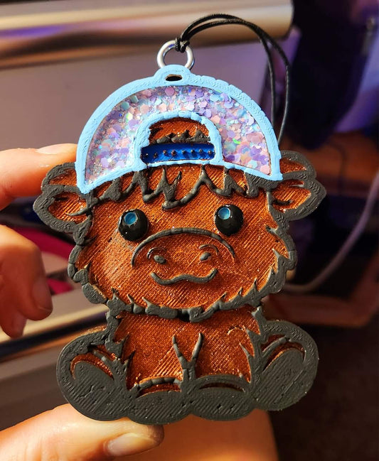 BACKWARDS HAT BOY HIGHLAND