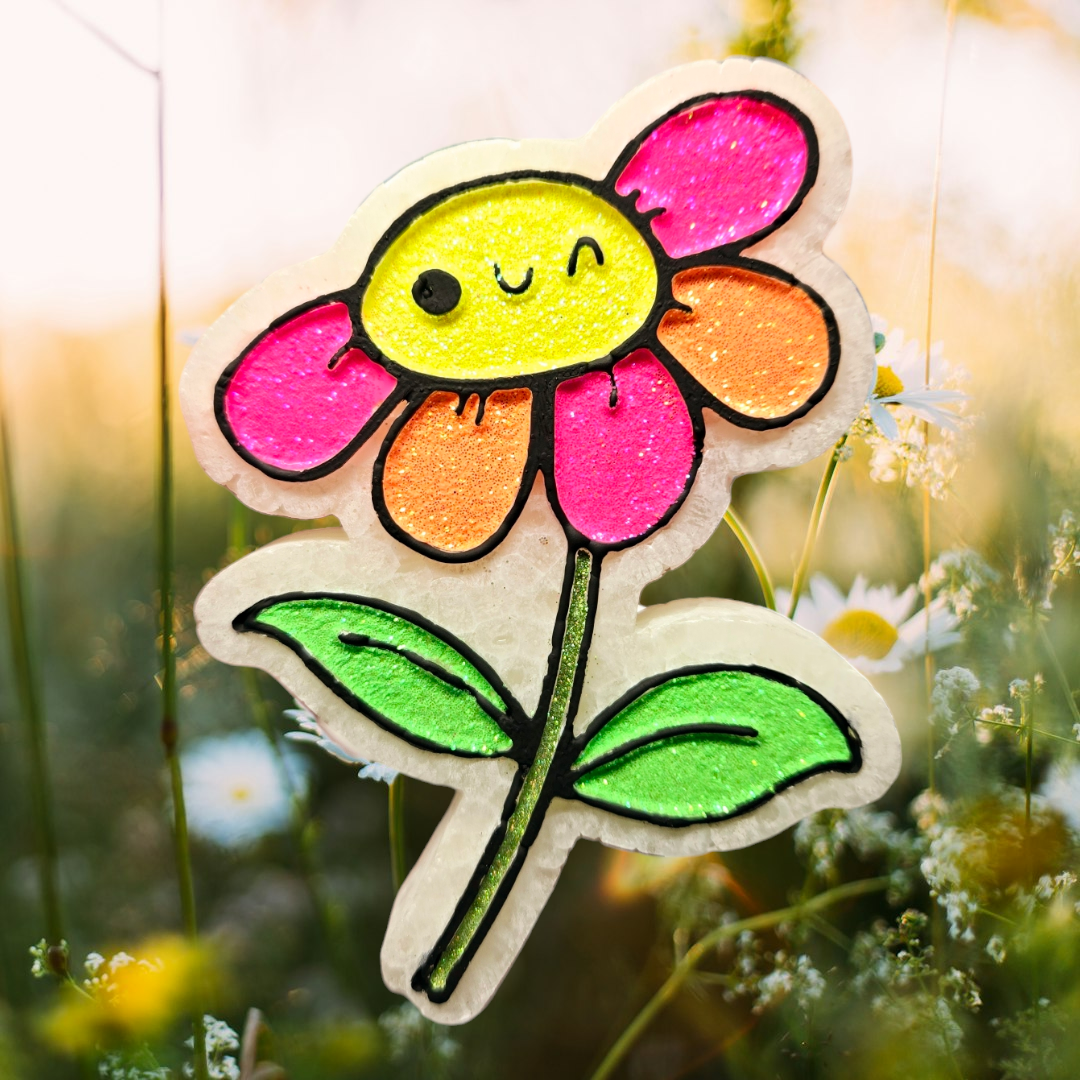 WINKING HALF DAISY