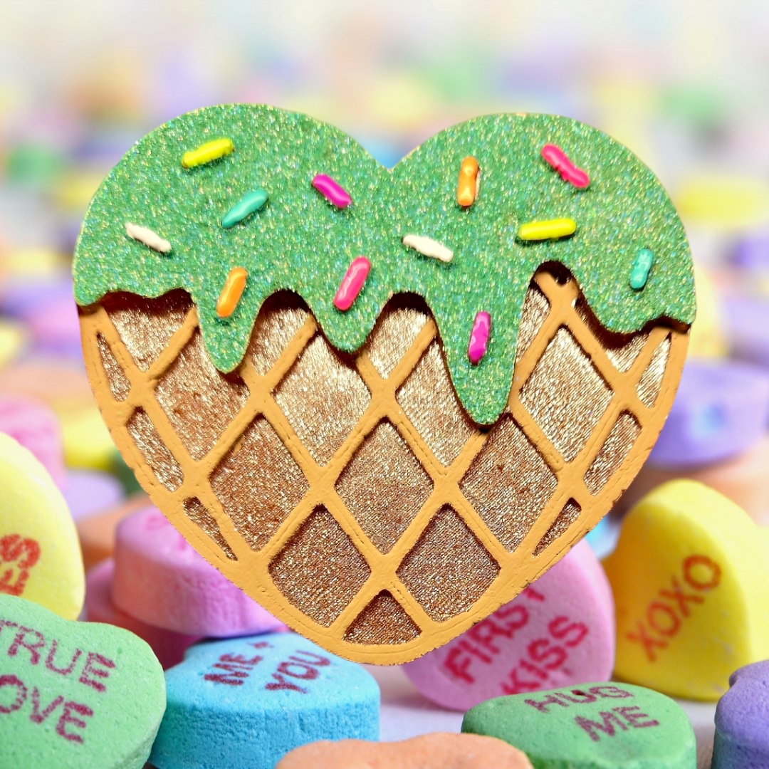 Waffle heart cone