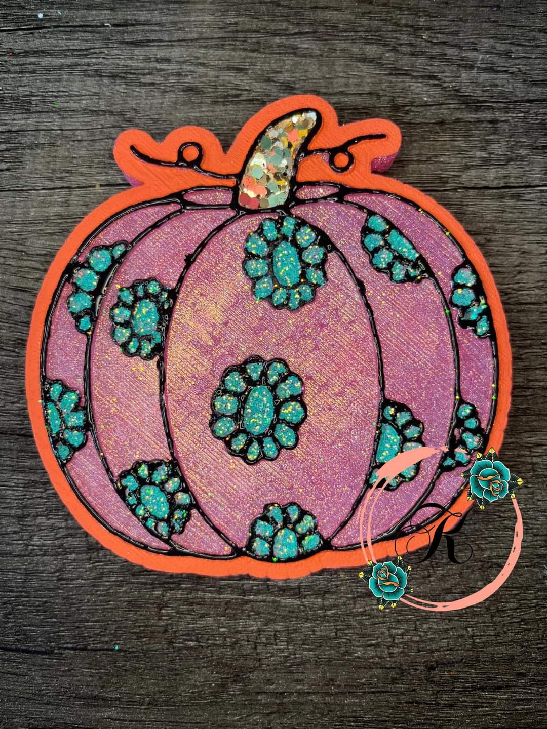 CONCHO PRINT PUMPKIN