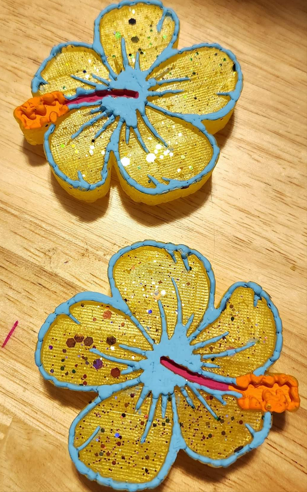 Hibiscus flower vent clips