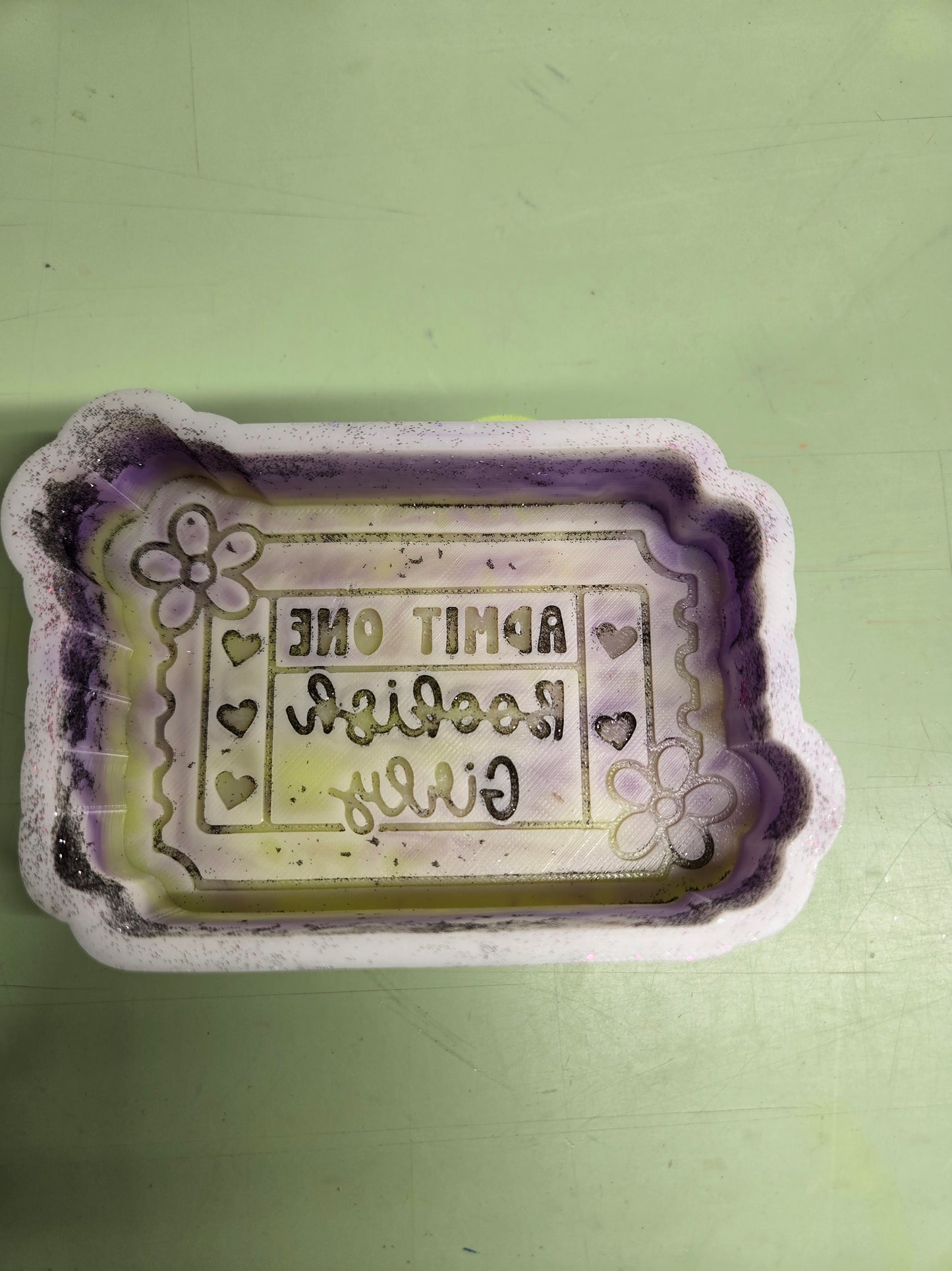 DESTASH admit one Bookish girly