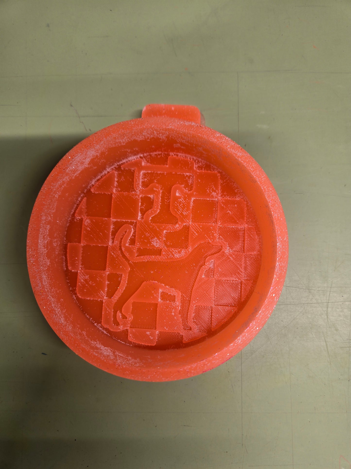 DESTASH checkered smokey round