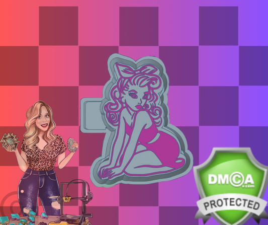 Kneeling pinup