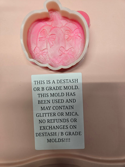 DESTASH pumpkin with bows