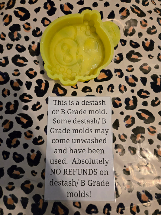 DESTASH 8 ball skull