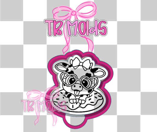 Moo cow on donut float